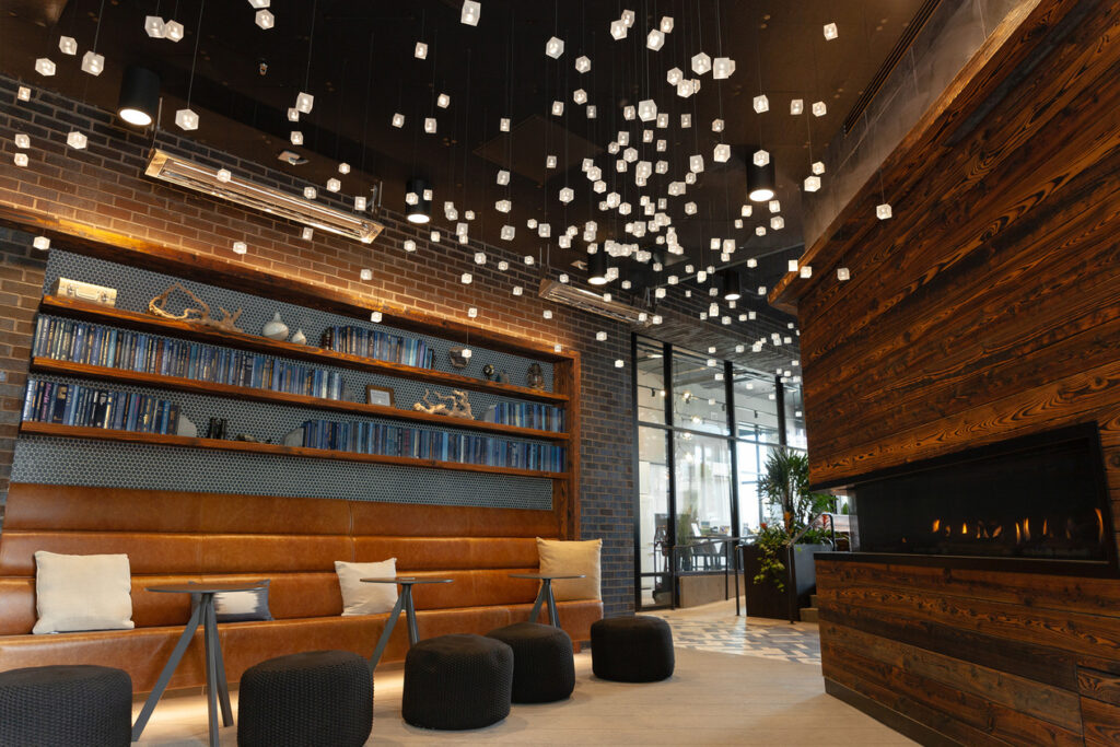 GRAYPANTS_LUCILLE_9485